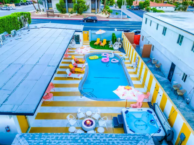 $2,500,000 | 1339 North Indian Canyon Drive, Palm Springs, CA 92262