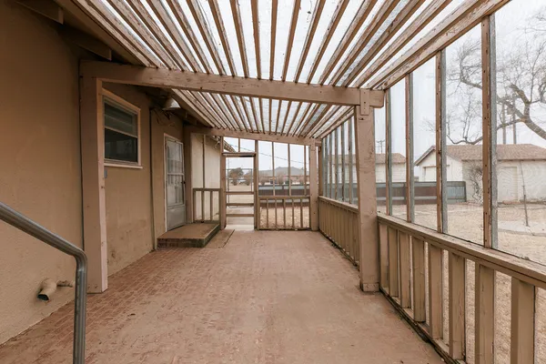 a view of a black and white wall