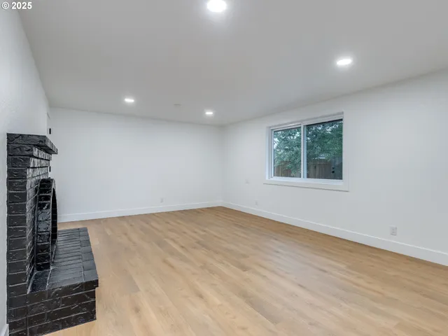 $579,999 | 12611 Northeast 44th Street, Vancouver, WA 98682