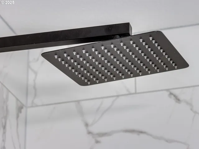 $579,999 | 12611 Northeast 44th Street, Vancouver, WA 98682