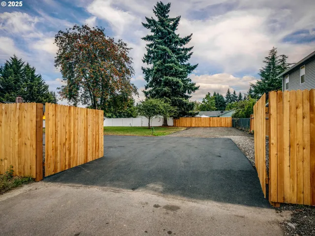 $579,999 | 12611 Northeast 44th Street, Vancouver, WA 98682