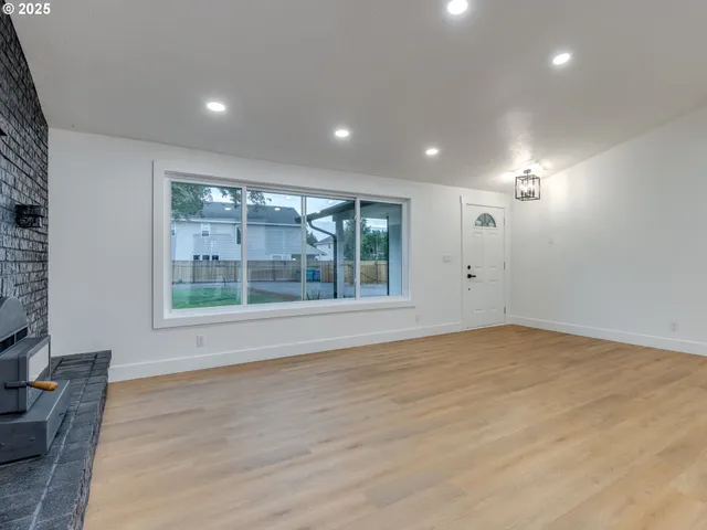 $579,999 | 12611 Northeast 44th Street, Vancouver, WA 98682