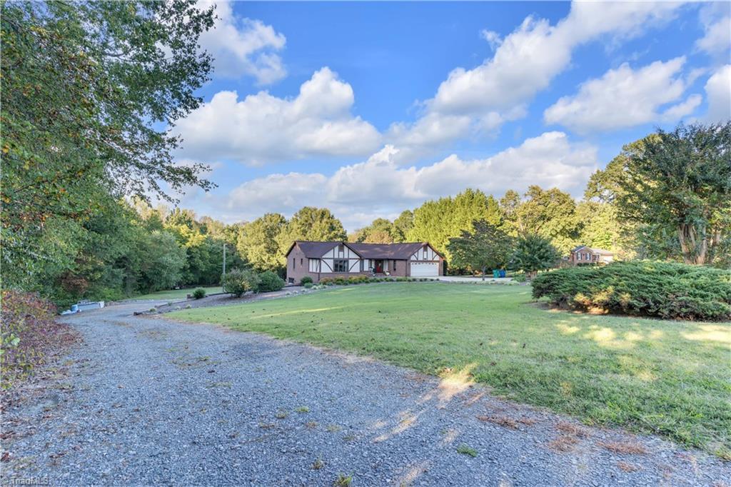 281 Cross Key Road Reidsville, NC 27320 - Photo 34 of 42 Gallery Image 34