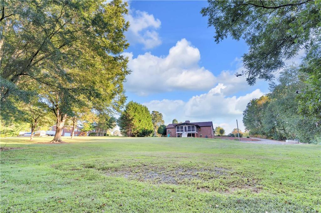 281 Cross Key Road Reidsville, NC 27320 - Photo 37 of 42 Gallery Image 37