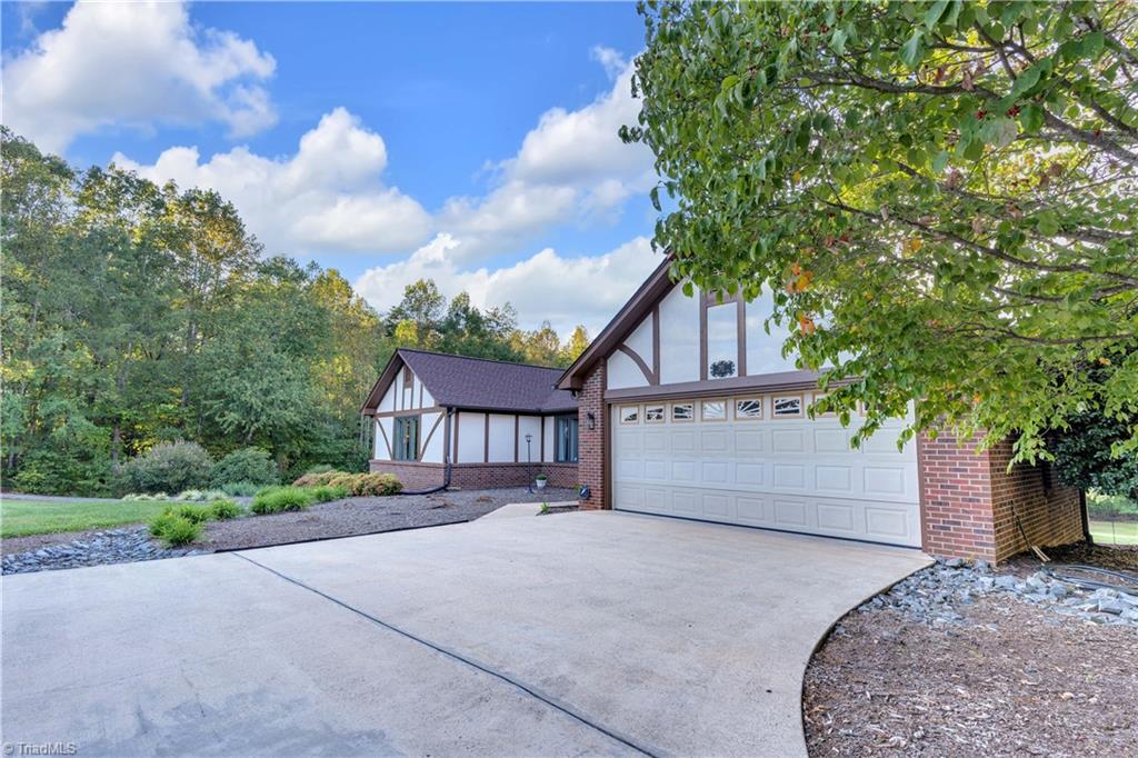 281 Cross Key Road Reidsville, NC 27320 - Photo 41 of 42 Gallery Image 41