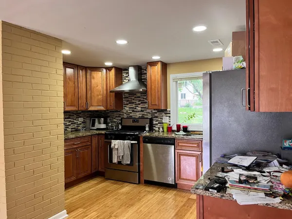 $2,750 | 236 Wellesley Court, Schaumburg, IL 60193