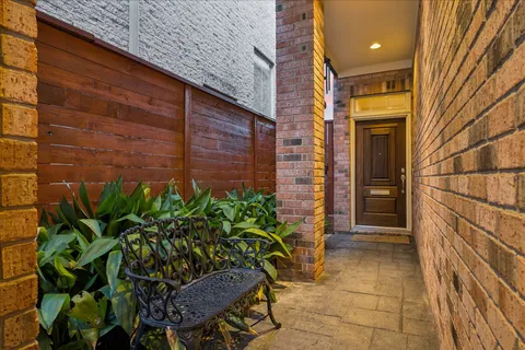 $599,900 | 5312 Hidalgo Street, Houston, TX 77056
