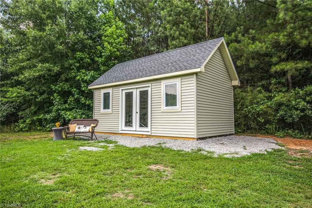 8859 Craig Mill Road Kenbridge, VA 23944 - Photo 19 of 35