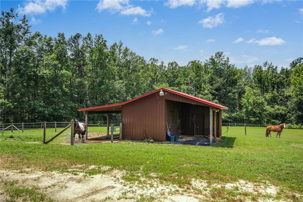 8859 Craig Mill Road Kenbridge, VA 23944 - Photo 21 of 35