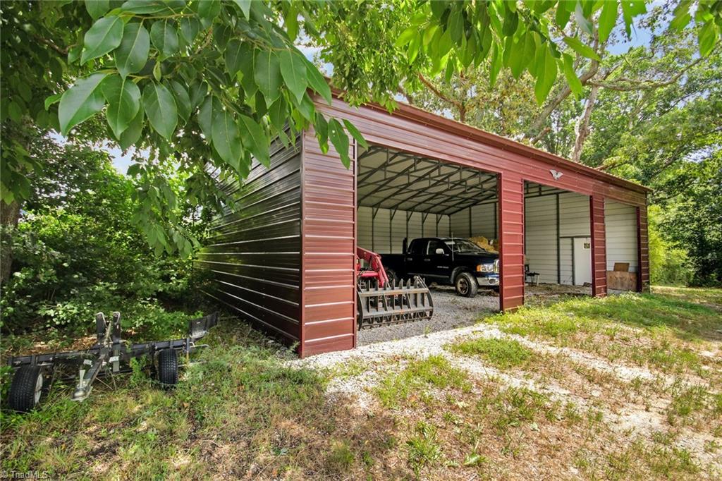 8859 Craig Mill Road Kenbridge, VA 23944 - Photo 23 of 35