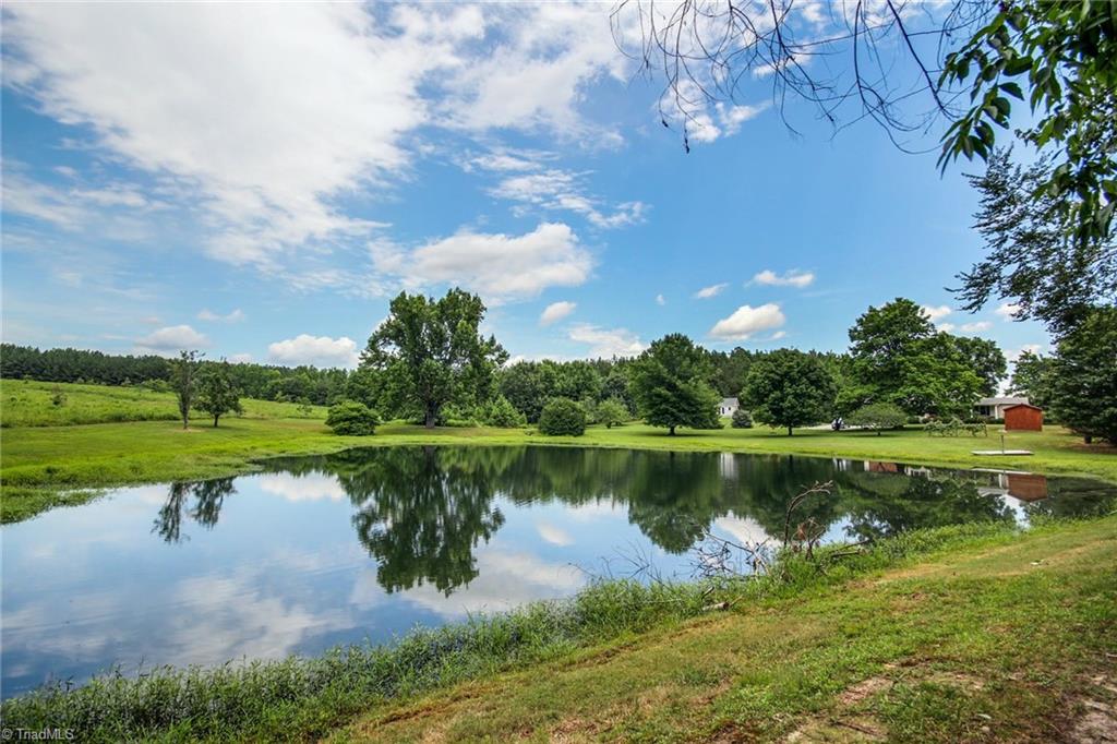 8859 Craig Mill Road Kenbridge, VA 23944 - Photo 32 of 35