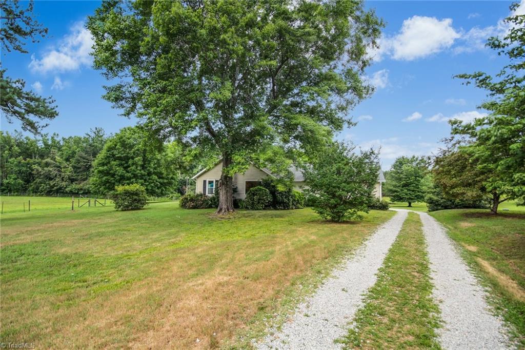 8859 Craig Mill Road Kenbridge, VA 23944 - Photo 34 of 35