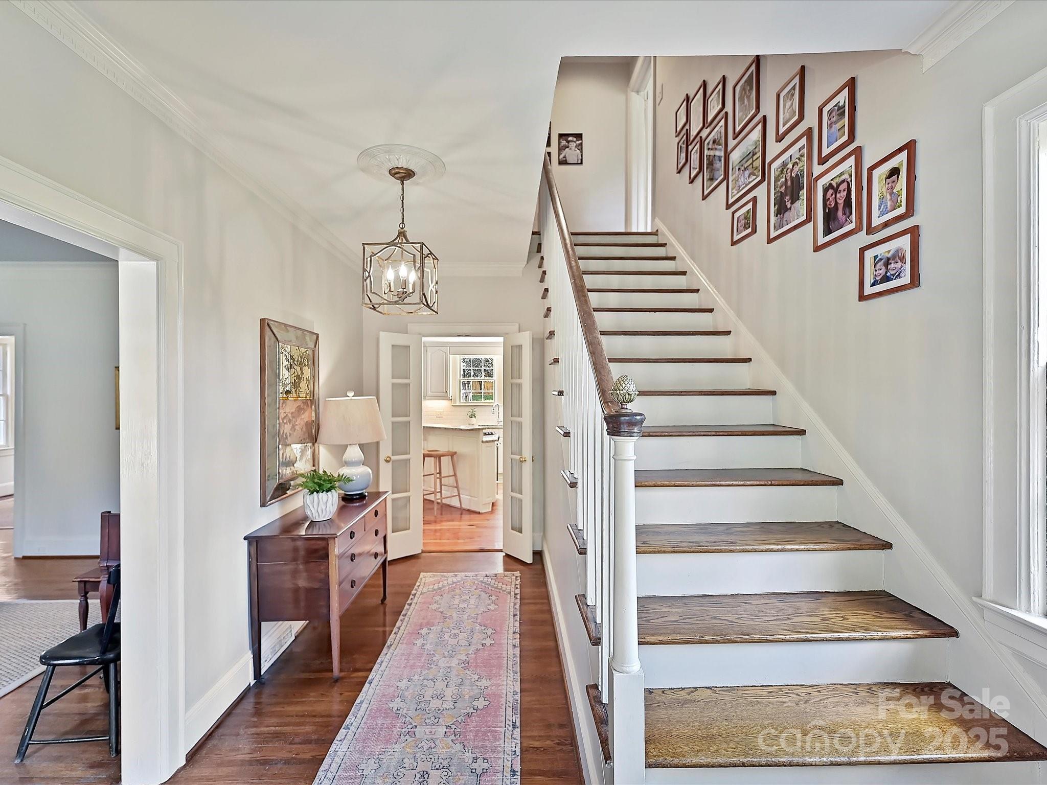 2021 South Wendover Road Charlotte, NC 28211 - Photo 4 of 41 Gallery Image 4