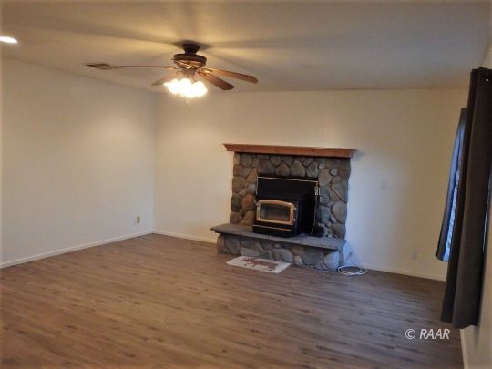 800 Victoria Court Ridgecrest, CA 93555 - Photo 6 of 34