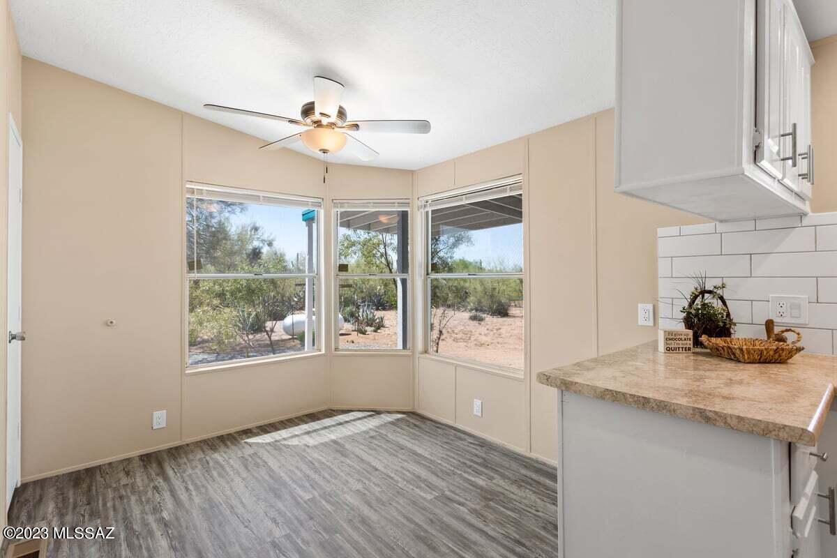 7725 North Van Ark Road Tucson, AZ 85743 - Photo 8 of 25 VA dining