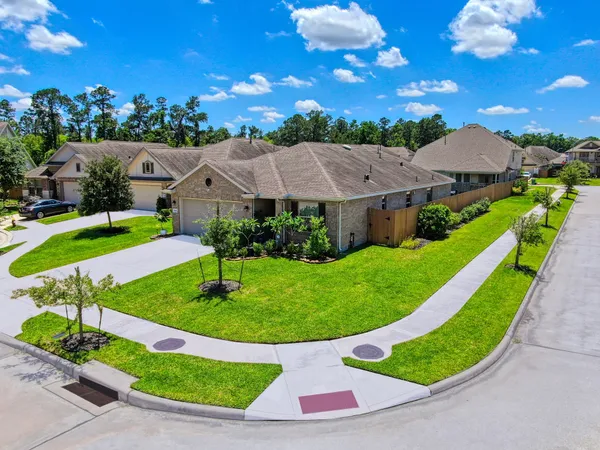 $349,000 | 28052 Dove Chase Drive, Spring, TX 77386