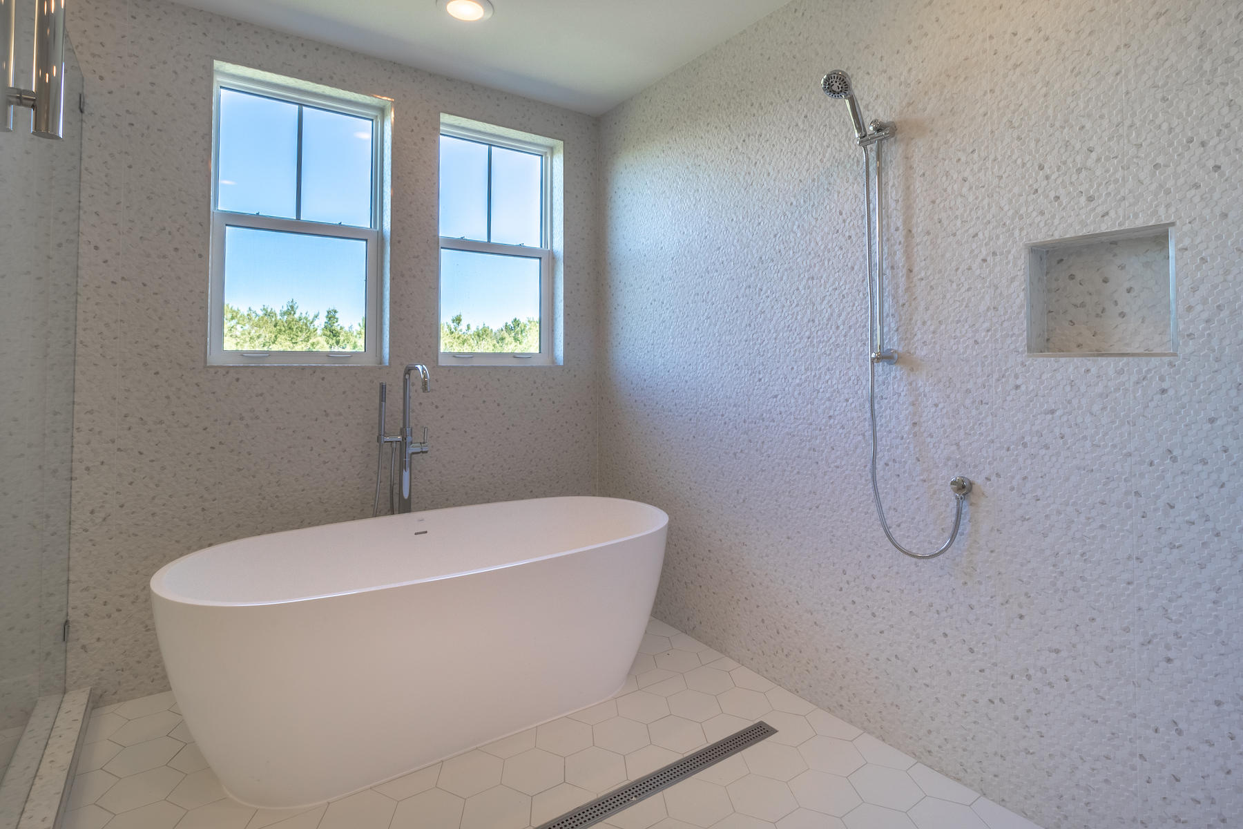 150 Walton Gulfview Dr Inlet Beach Inlet Beach, FL 32461 - Photo 52 of 61 a white bath tub sitting in a bathroom