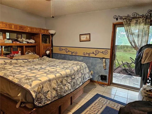 $500,000 | 918 120th Street, Redfield, KS 66769