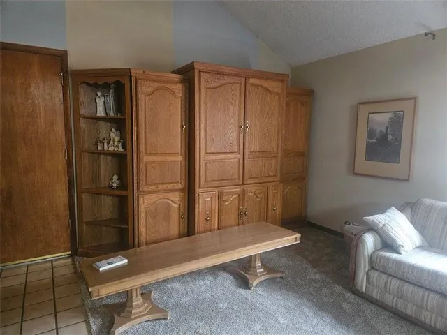 $500,000 | 918 120th Street, Redfield, KS 66769