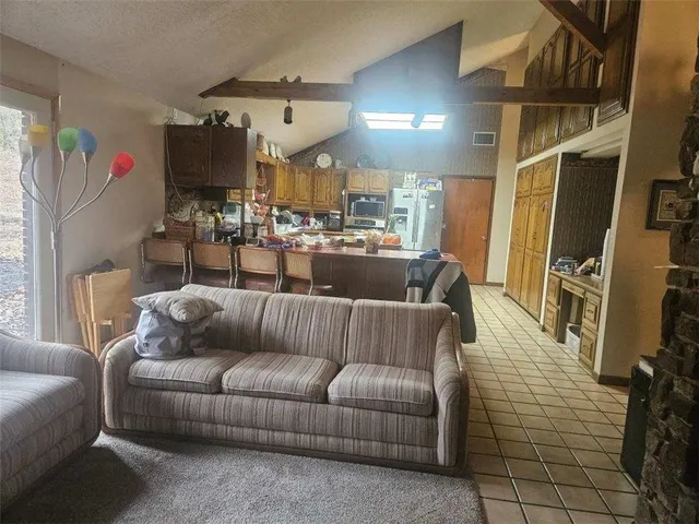 $500,000 | 918 120th Street, Redfield, KS 66769