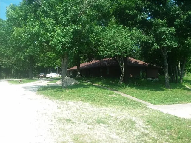 $500,000 | 918 120th Street, Redfield, KS 66769