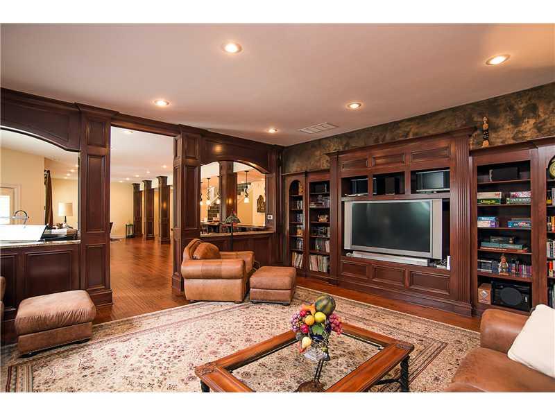 14535 Geist Ridge Drive Fishers, IN 46040 - Photo 14 of 24 Gallery Image 14
