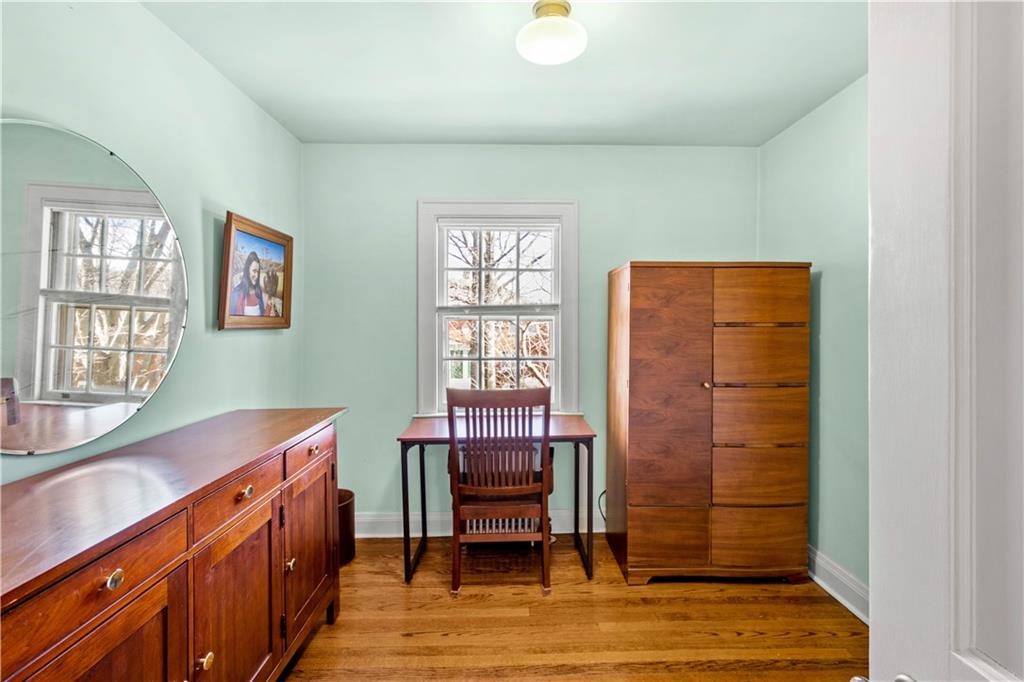 441 Sulgrave Road Pittsburgh, PA 15211 - Photo 15 of 25 Gallery Image 15