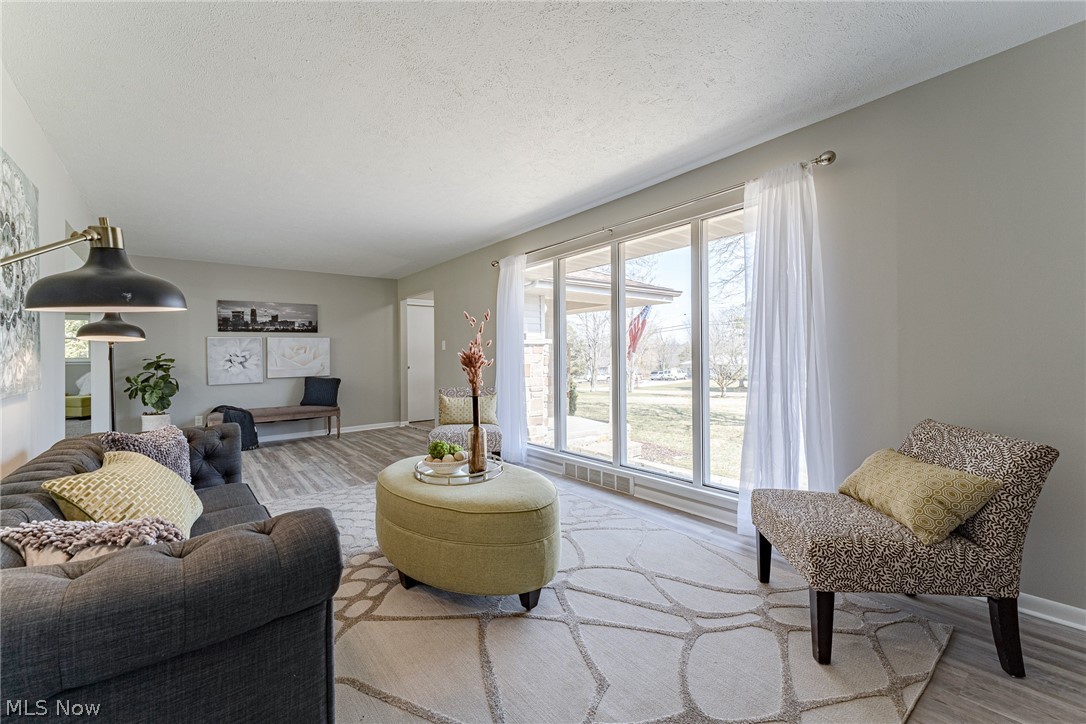 11664 Lyman Road Chesterland, OH 44026 - Photo 6 of 31 Gallery Image 6