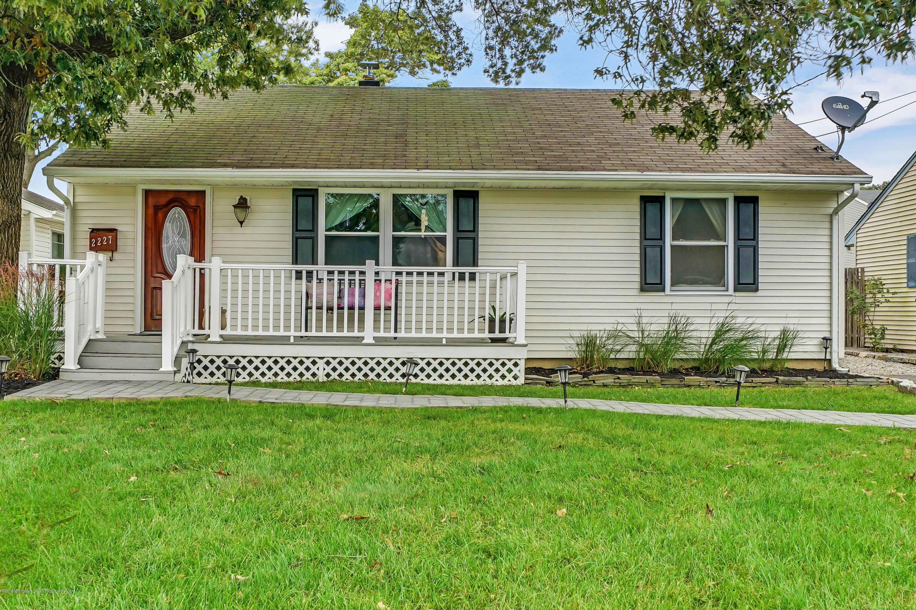 2227 Foster Road Point Pleasant, NJ 08742 - Photo 2 of 32 004_dsc05603-dsc05607b