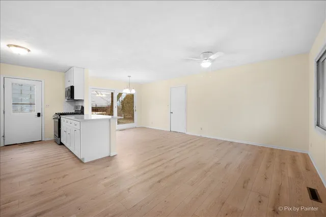 $200,000 | 131 Bullard Street, Poplar Grove, IL 61065