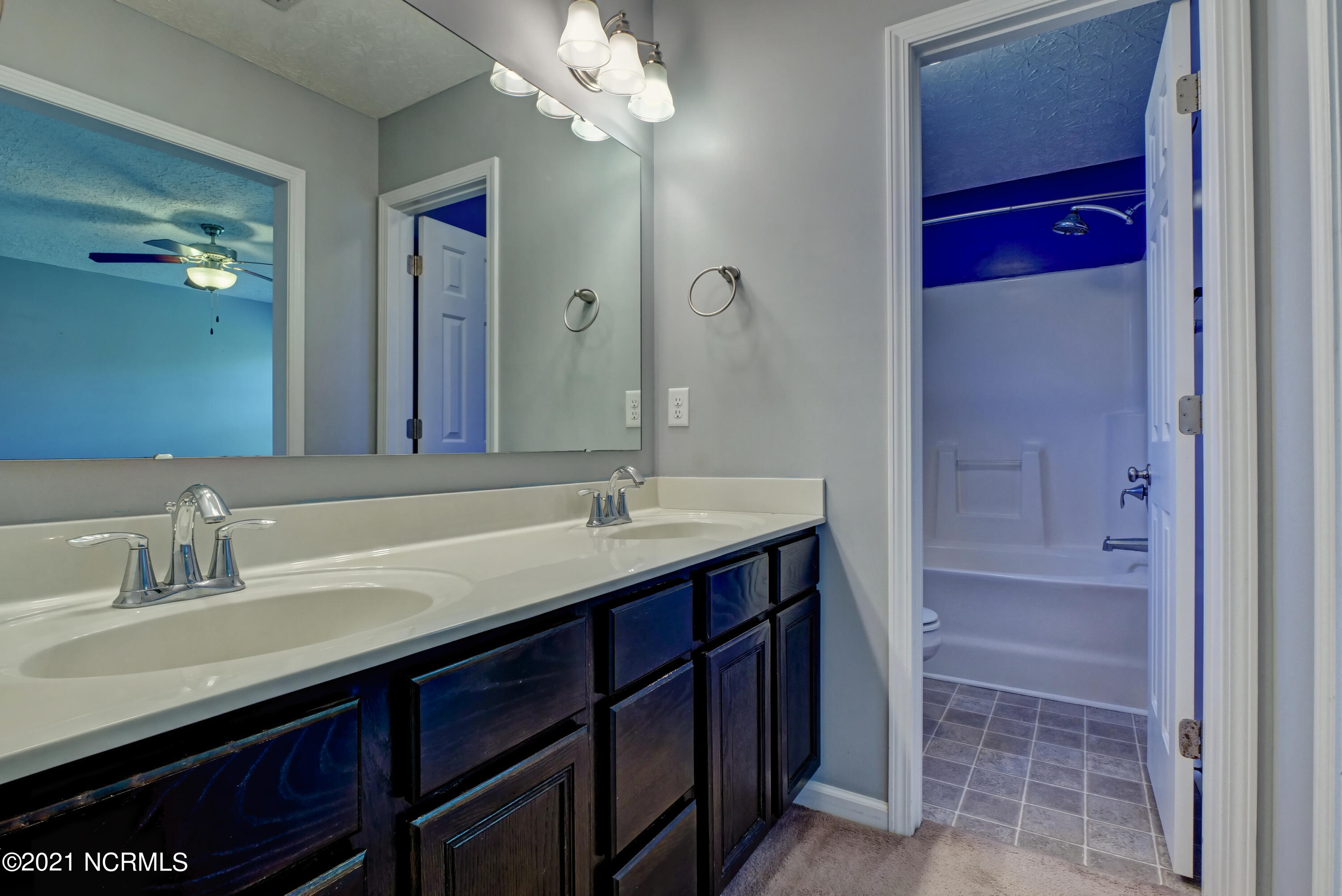 249 Red Carnation Drive Holly Ridge, NC 28445 - Photo 23 of 30 249 Red Carnation Dr Holly-print-023-017