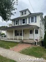 $2,700 | 34 Wolfle Street, Glen Cove, NY 11542