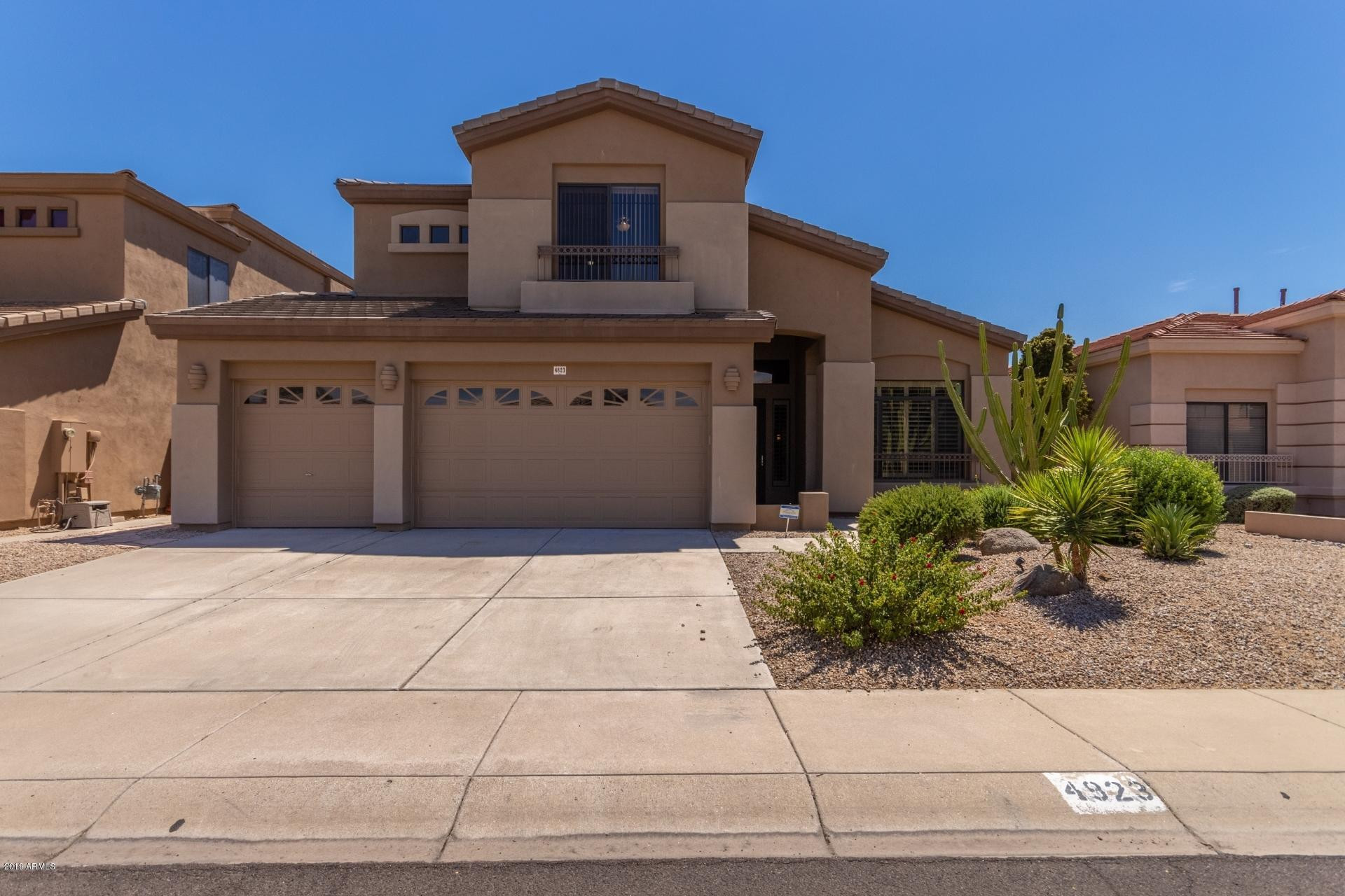 4823 East Estevan Road Phoenix, AZ 85054 - Photo 2 of 25 Photo #2