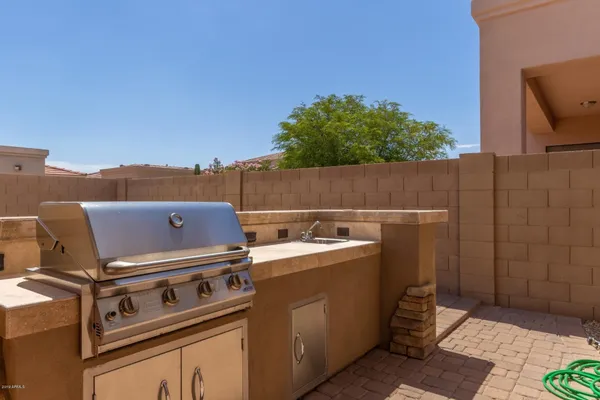 $3,950 | 4823 East Estevan Road, Phoenix, AZ 85054