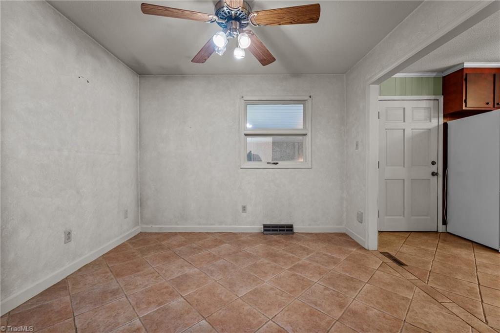 280 Ranch Drive Reidsville, NC 27320 - Photo 19 of 50 Dining Room