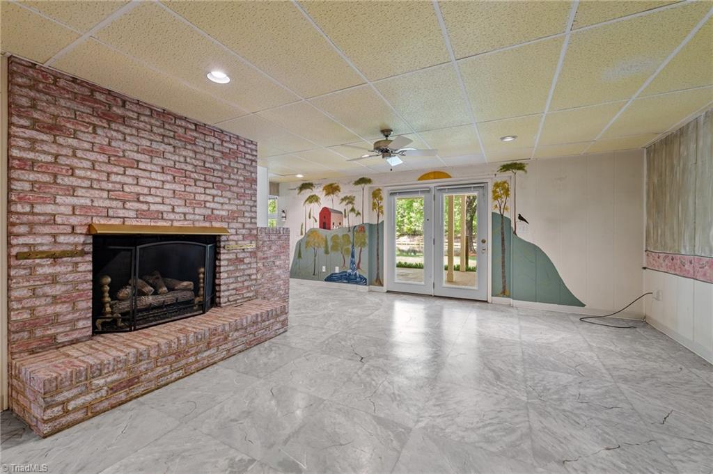 280 Ranch Drive Reidsville, NC 27320 - Photo 27 of 50 Basement - Living Room