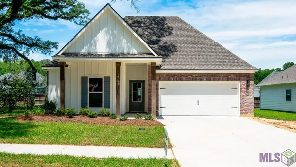 $358,900 | 12693 Legacy Oaks Avenue, Central, LA 70818