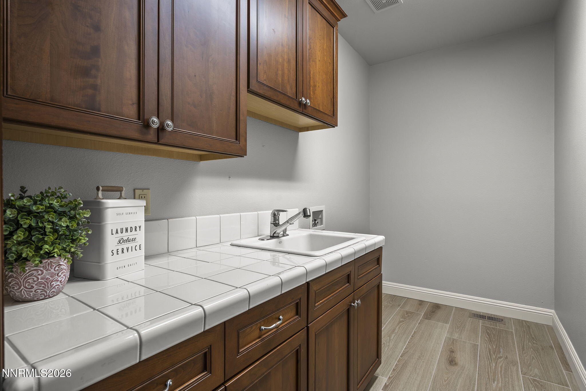 5010 Eaglesham Court Reno, NV 89519 - Photo 37 of 58 41-web-or-mls-_DSC6861