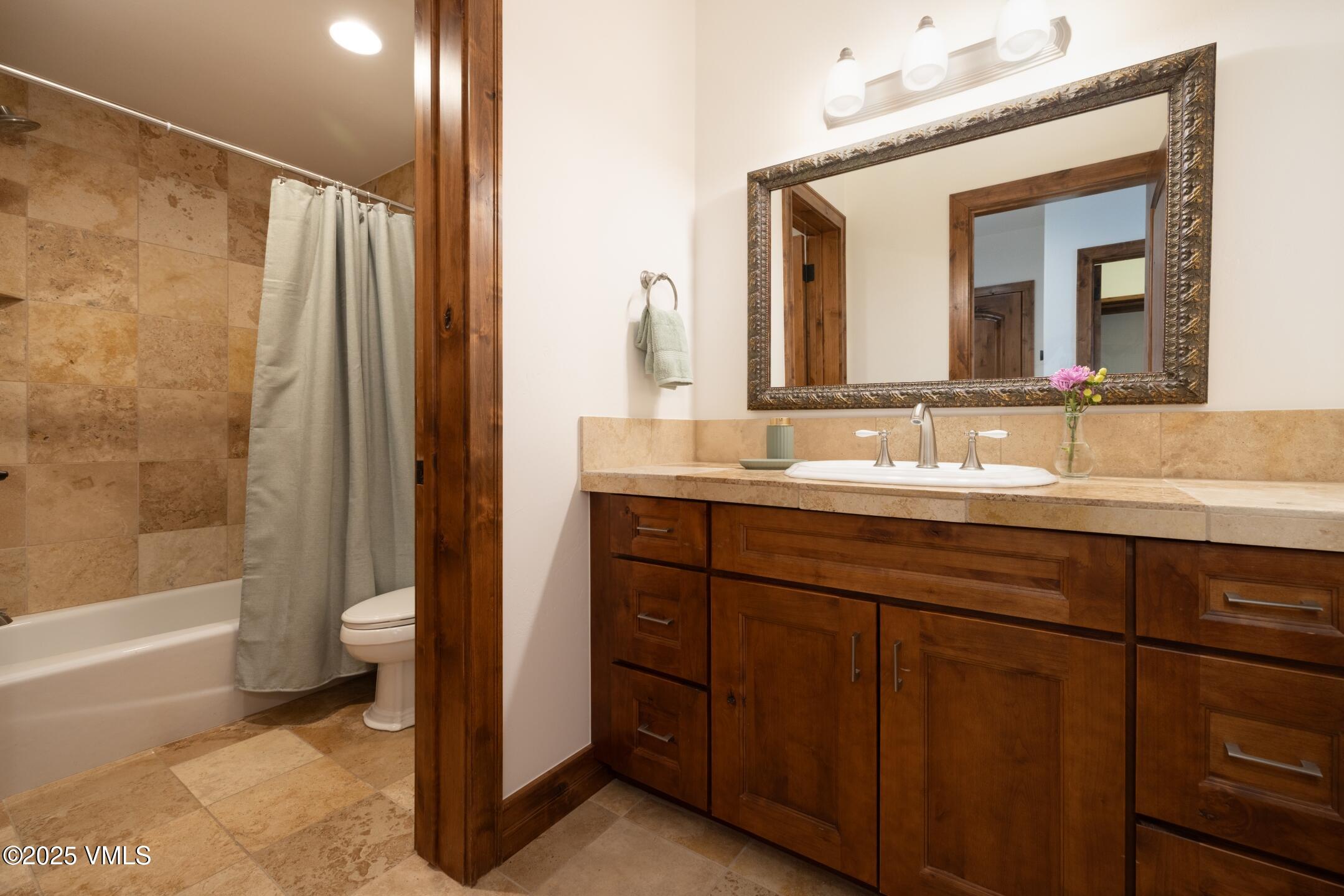 186 Brett Trail Edwards, CO 81632 - Photo 17 of 29 15 Bathroom