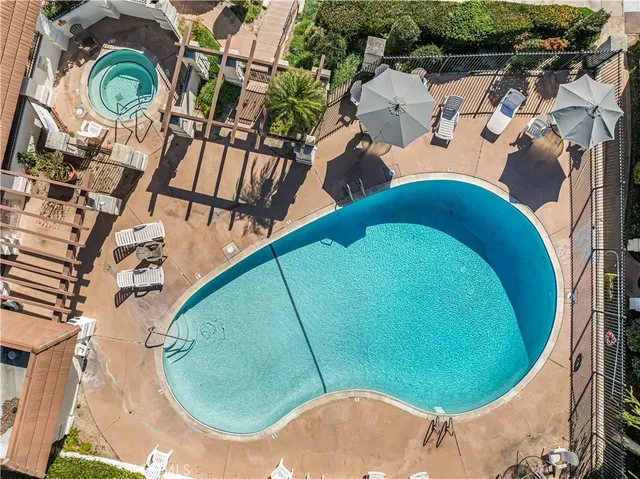 $599,999 | 9830 Caminito Cuadro, San Diego, CA 92129