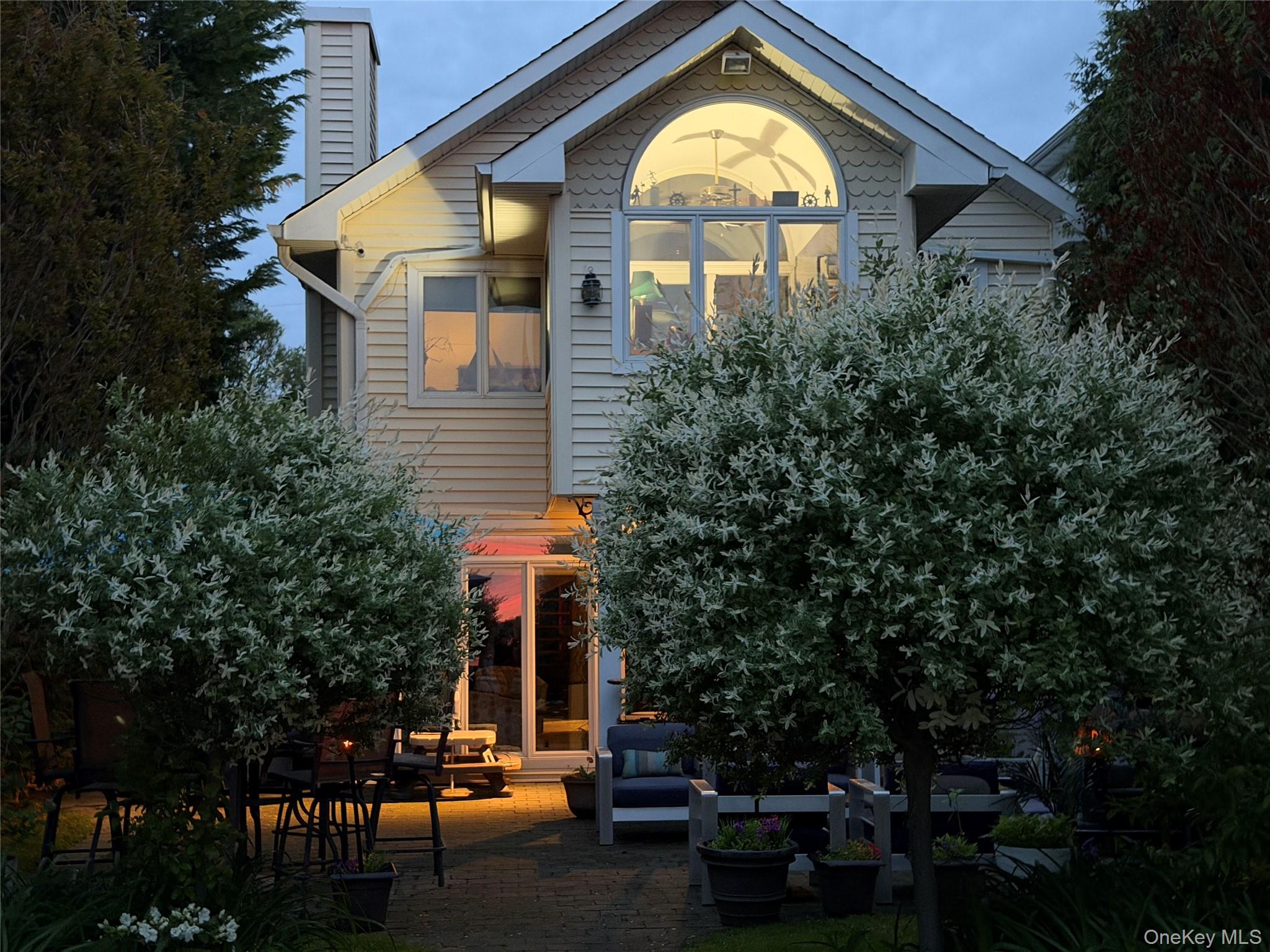 101 Bay Street Long Beach, NY 11561 - Photo 1 of 44
