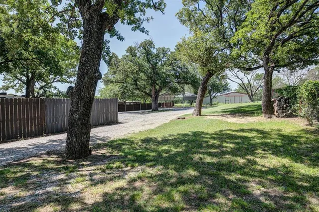 $865,000 | 817 Farm To Market Road 1810, Decatur, TX 76234