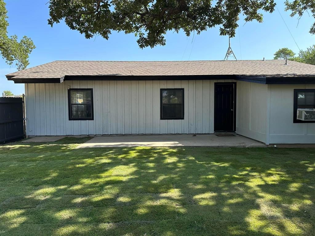 817 Farm To Market Road 1810 Decatur, TX 76234 - Photo 13 of 20