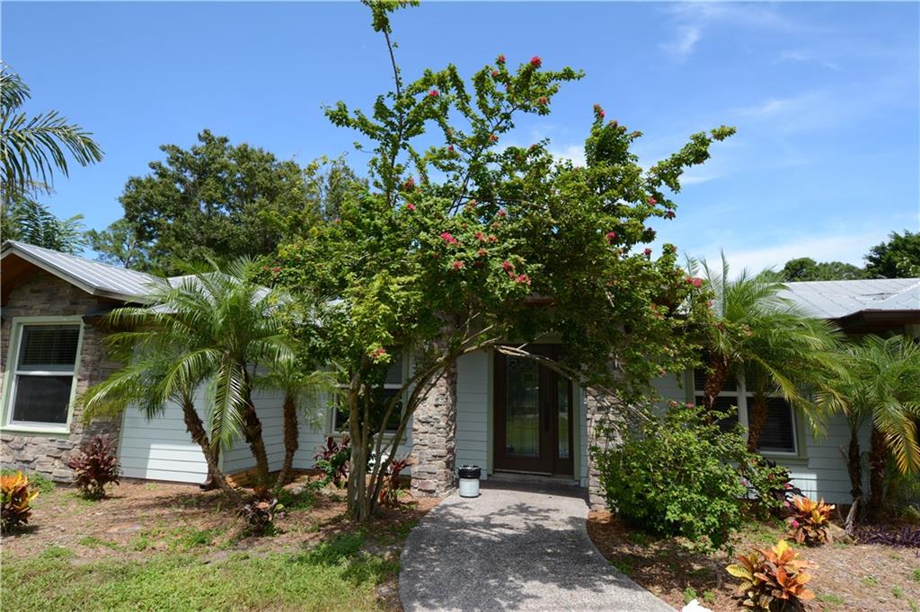 1855 Southwest Ranch Trail Stuart, FL 34997 - Photo 13 of 35 Gallery Image 13