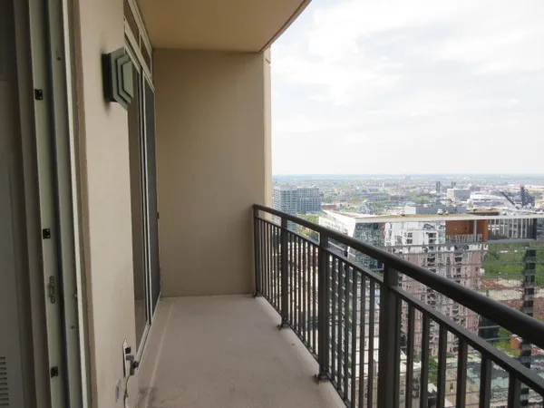 $675,000 | 1111 South Wabash Avenue, Unit 3303, Chicago, IL 60605