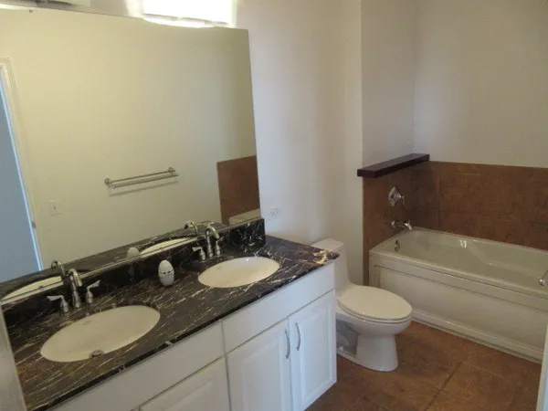 $675,000 | 1111 South Wabash Avenue, Unit 3303, Chicago, IL 60605