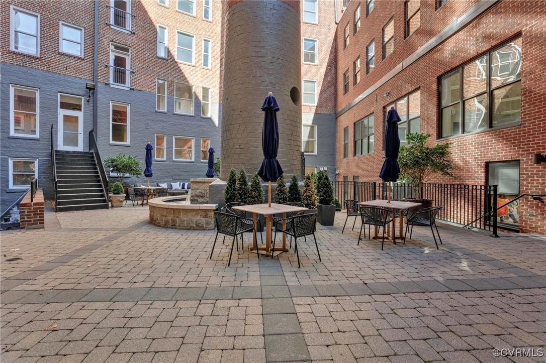 413 Stuart Circle, Unit PLG Richmond, VA 23220 - Photo 22 of 30 Additional of View of Center Courtyard.