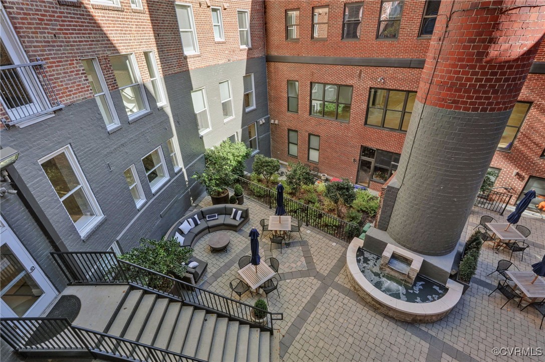 413 Stuart Circle, Unit PLG Richmond, VA 23220 - Photo 4 of 30 Partial ariel view of OMA's distinctive center cou