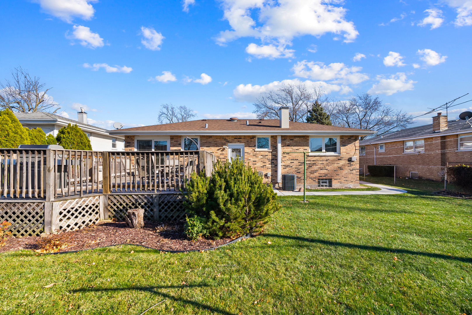 8232 Ferdinand Avenue Bridgeview, IL 60455 - Photo 23 of 35 a view of a house with backyard and sitting area