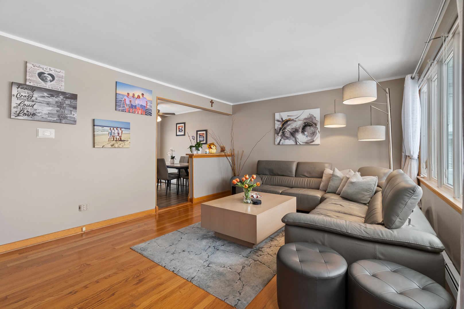 8232 Ferdinand Avenue Bridgeview, IL 60455 - Photo 5 of 35 a living room with furniture and wooden floor